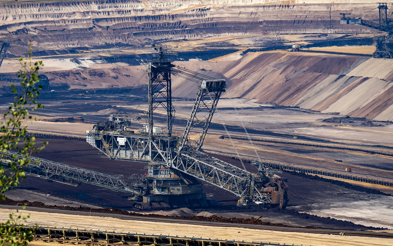 Mining & Heavy Industries